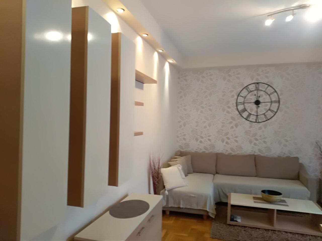 Apartman Nina Vojvode Stepe Vozdovac Voždivac Εξωτερικό φωτογραφία